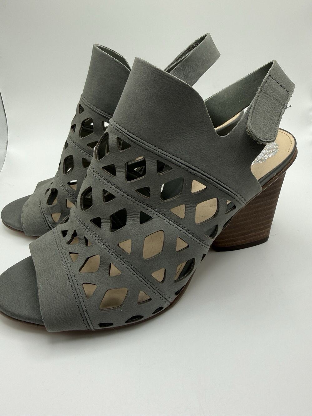 New Vince Camuto Women Deverly Cutout Nubuck Heeled Sandals Smoke Stack US 6.5W